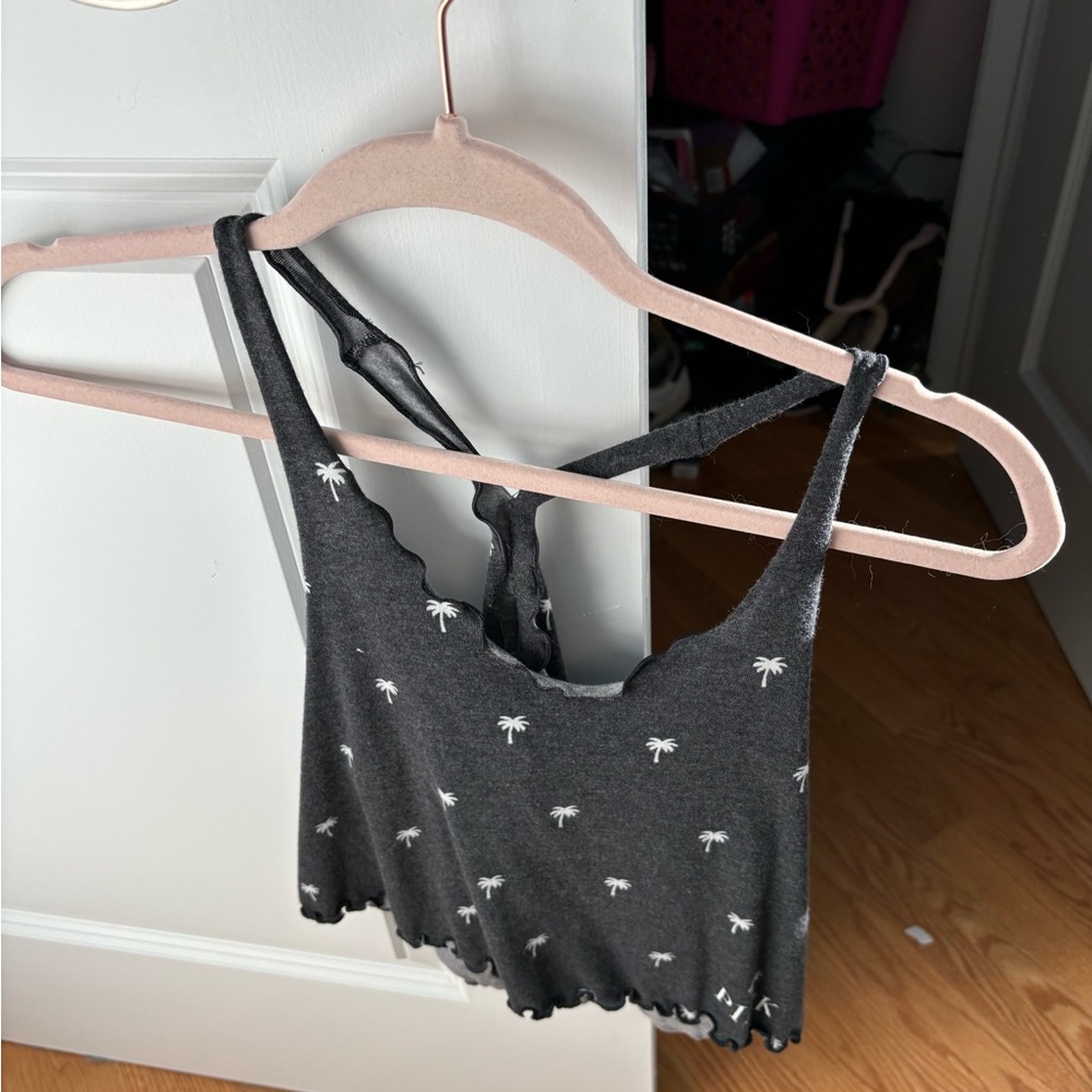 VS pink tank